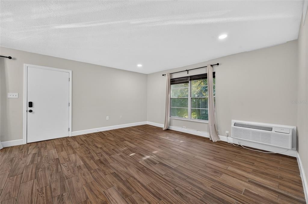 118 W America Street - Photo 7