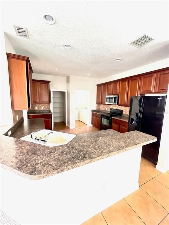 1023 Whirlaway Drive - Photo 2