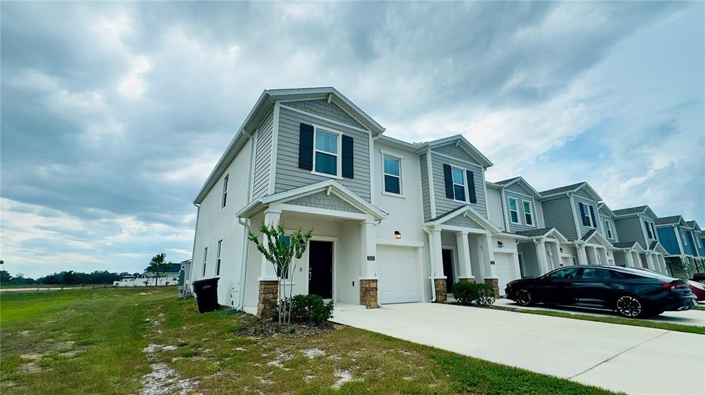 3255 Laurent Loop - Photo 1