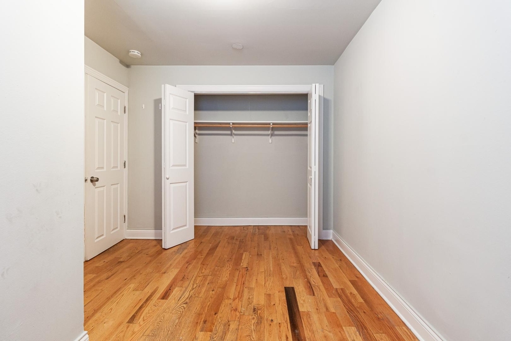 817 West Cornelia Avenue - Photo 14