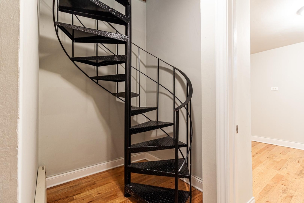 817 West Cornelia Avenue - Photo 8