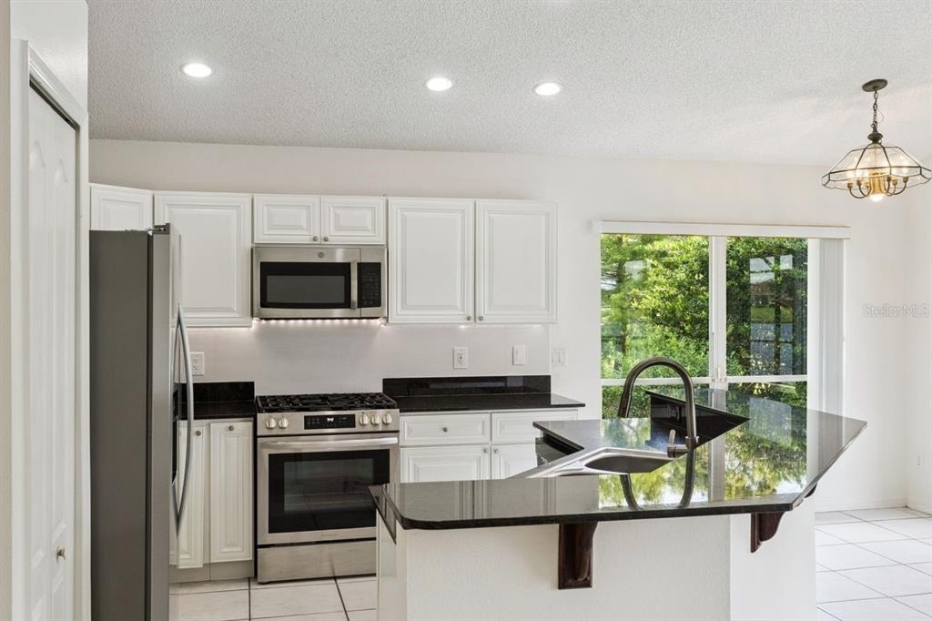 13635 Waterhouse Way - Photo 11