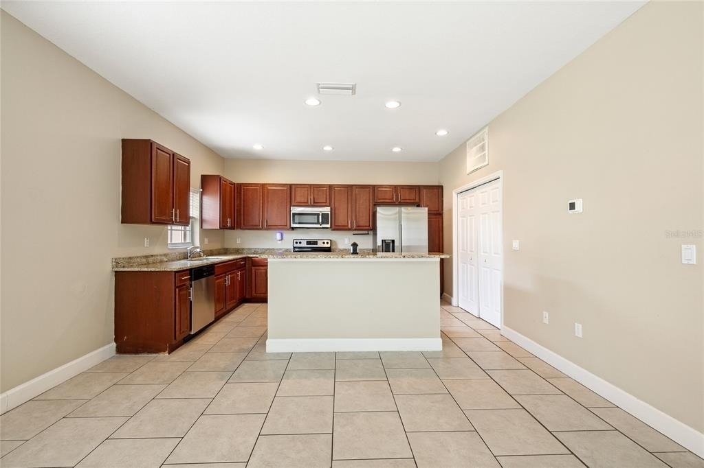 1469 Salisbury Drive - Photo 6