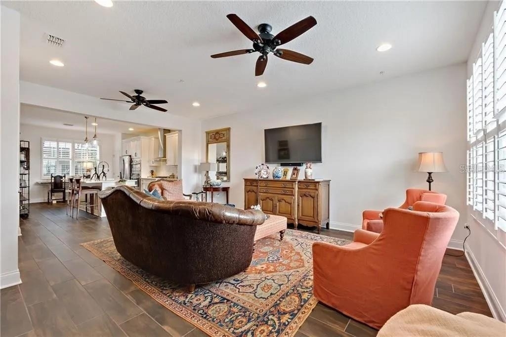 671 E Plant Street - Photo 5