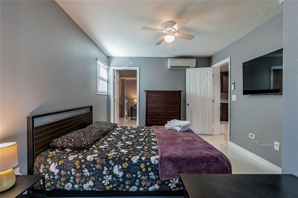 1225 E Livingston Street - Photo 21