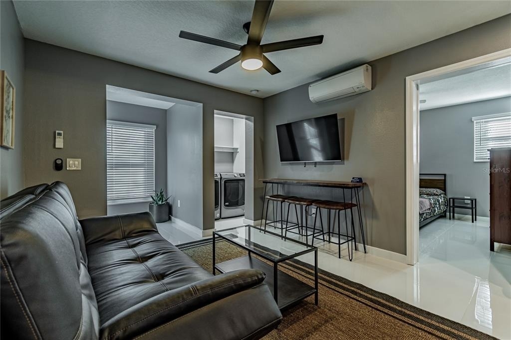 1225 E Livingston Street - Photo 4