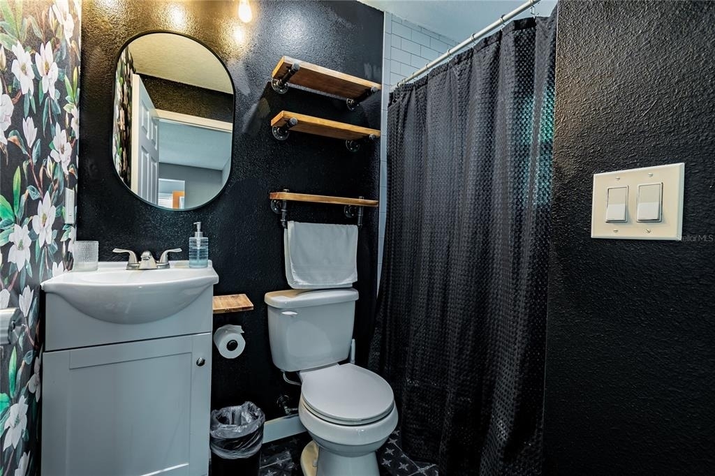 1225 E Livingston Street - Photo 12