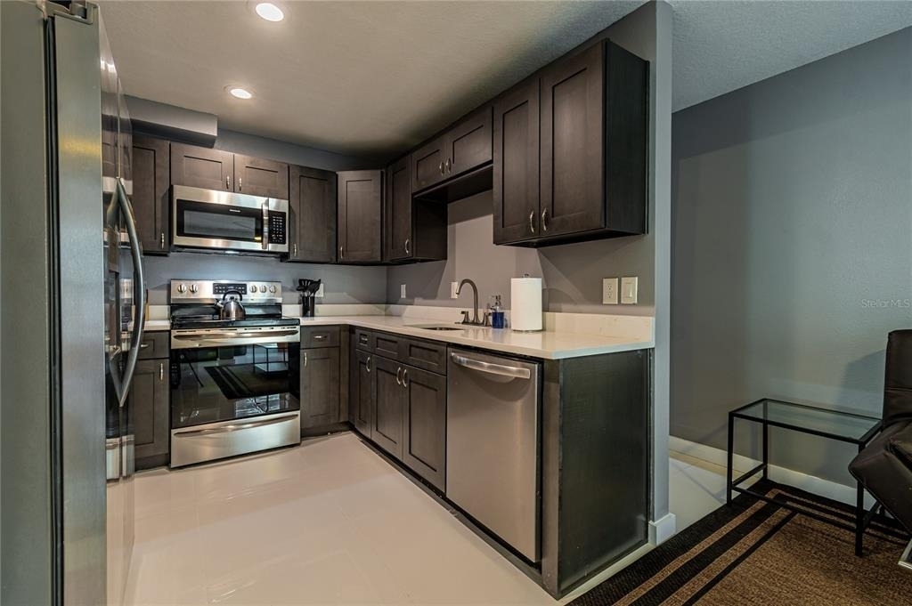 1225 E Livingston Street - Photo 11