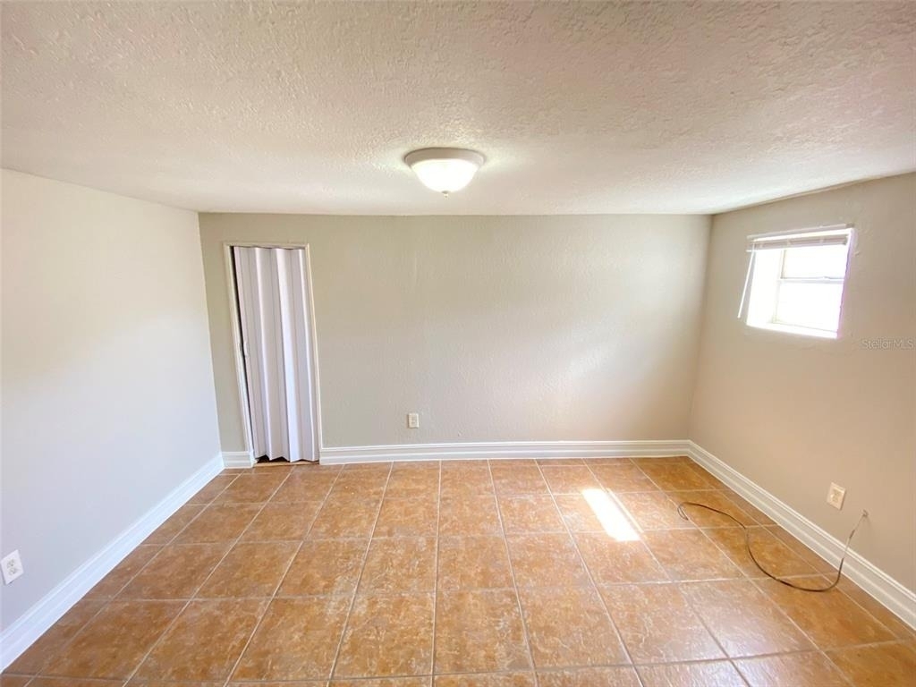 812 W Livingston Street - Photo 1