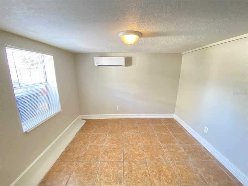 812 W Livingston Street - Photo 7