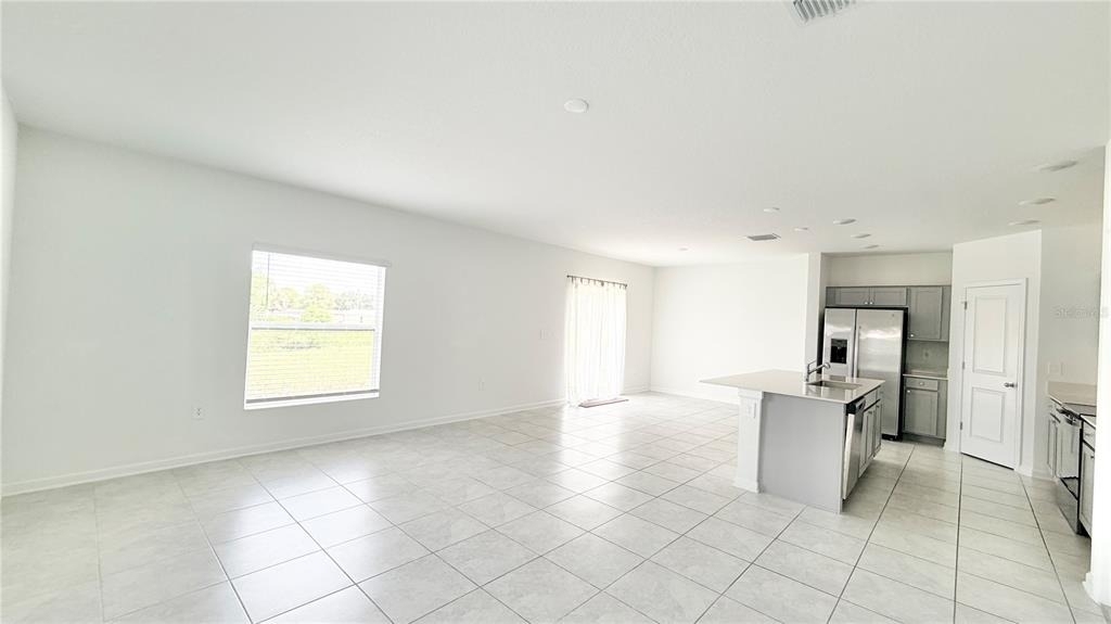 1033 Waterfall Boulevard - Photo 3