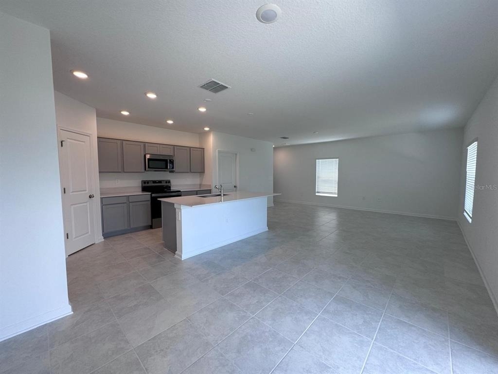 1033 Waterfall Boulevard - Photo 6
