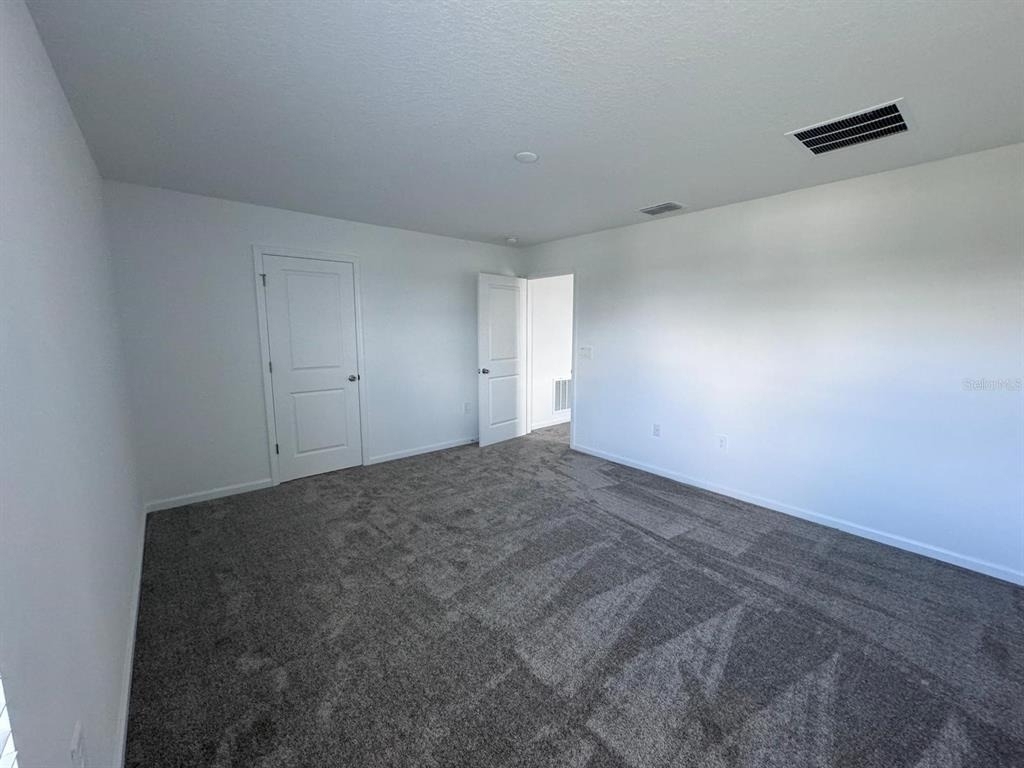 1033 Waterfall Boulevard - Photo 32