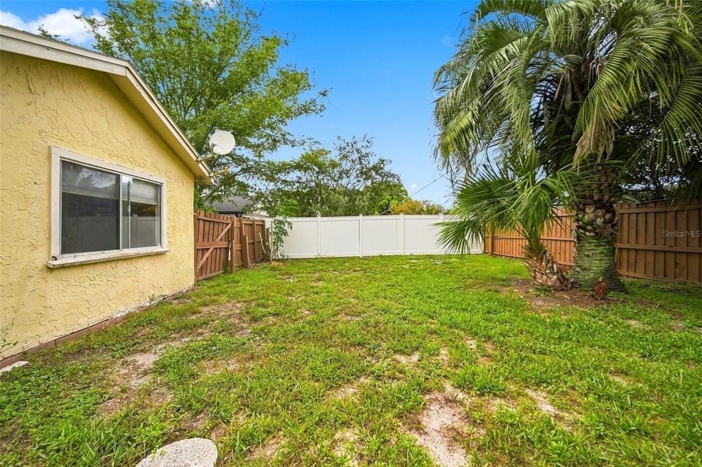 8334 Crosswicks Drive - Photo 11