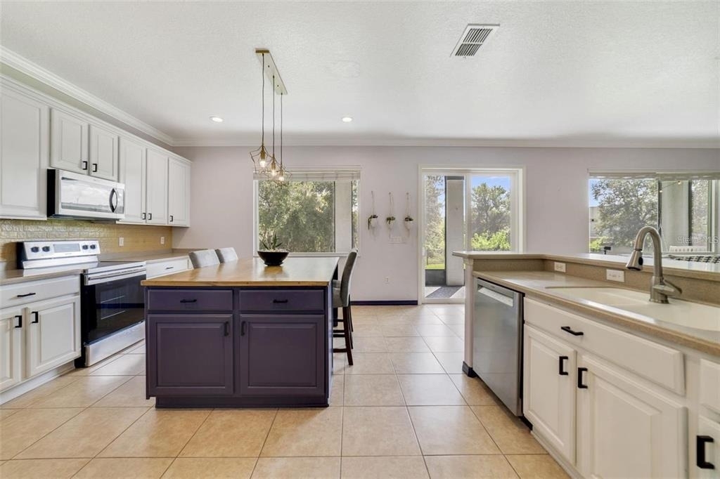 2732 Balforn Tower Way - Photo 7