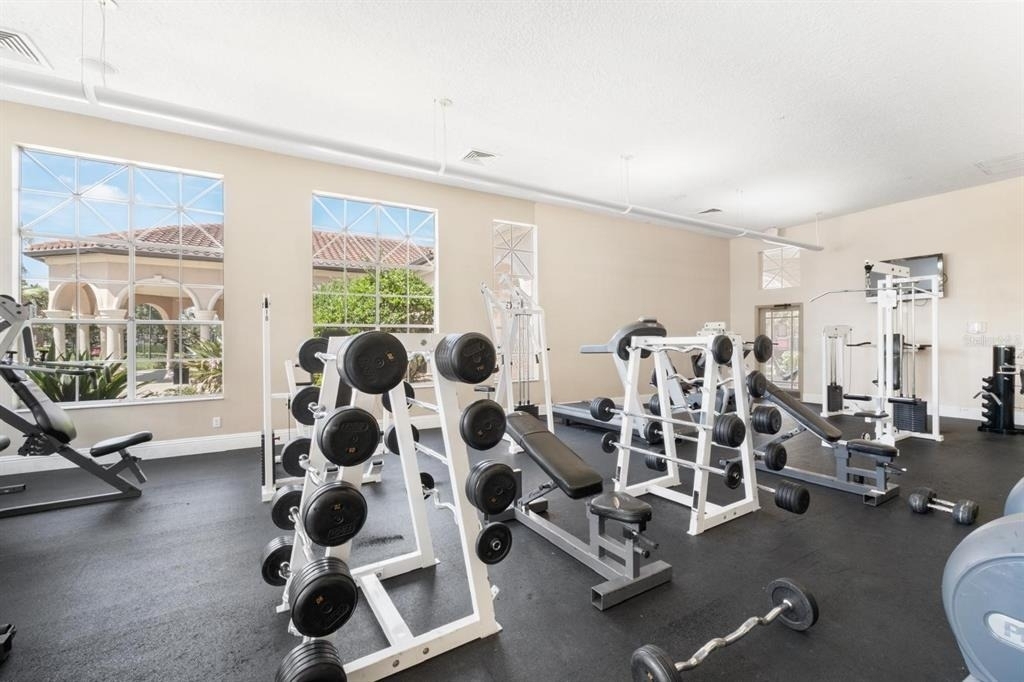 5512 Metrowest Boulevard - Photo 16