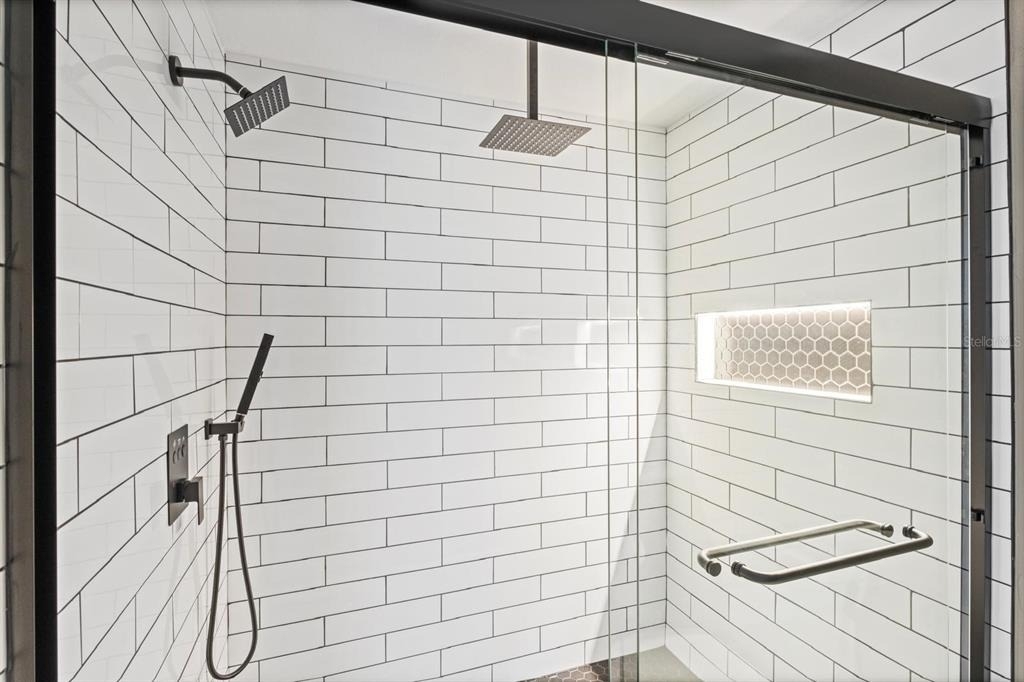 5512 Metrowest Boulevard - Photo 11