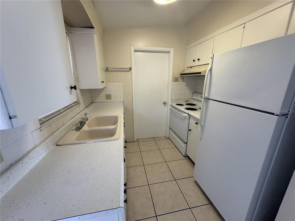 376 Briarwood Road - Photo 2