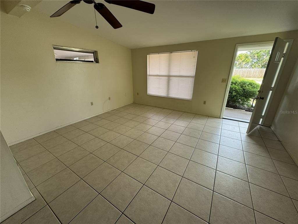 376 Briarwood Road - Photo 3