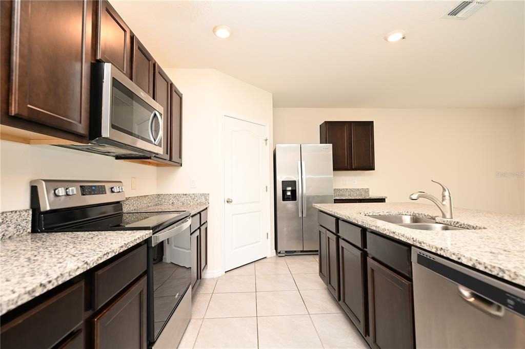 2548 Ryland Falls Drive - Photo 8