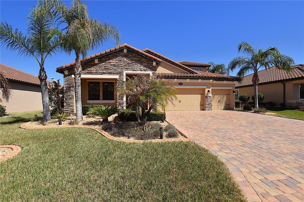 3949 Aquilla Drive - Photo 1