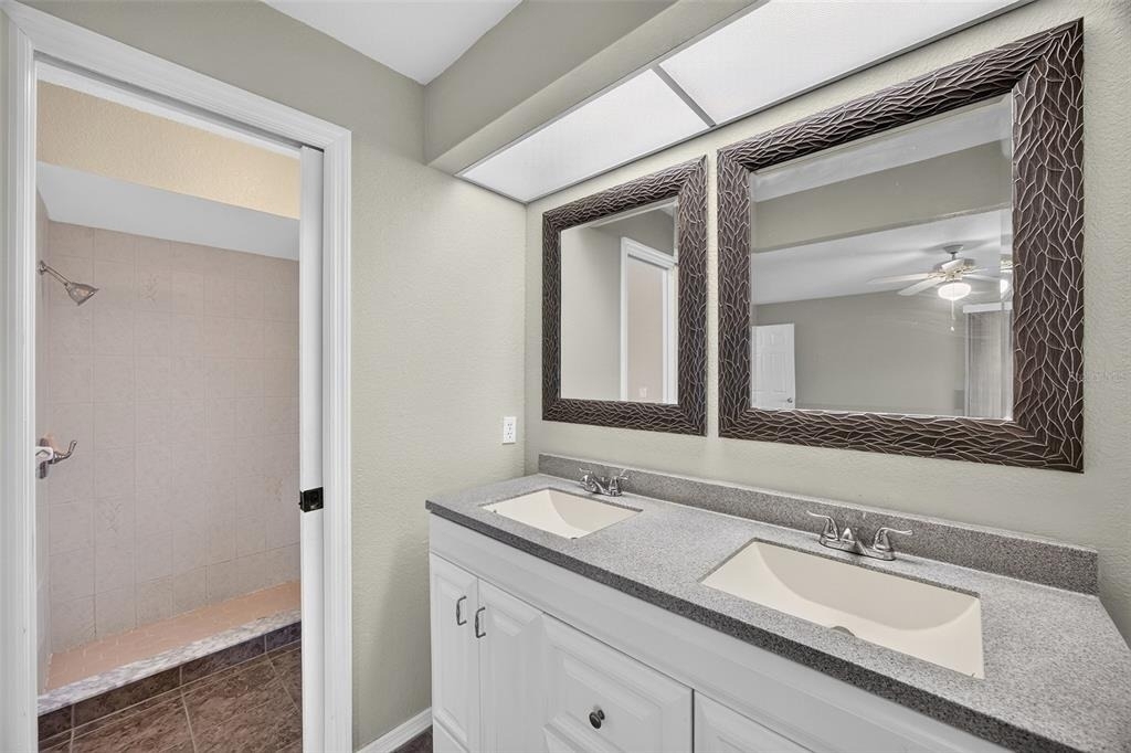 23245 Lehigh Avenue - Photo 15