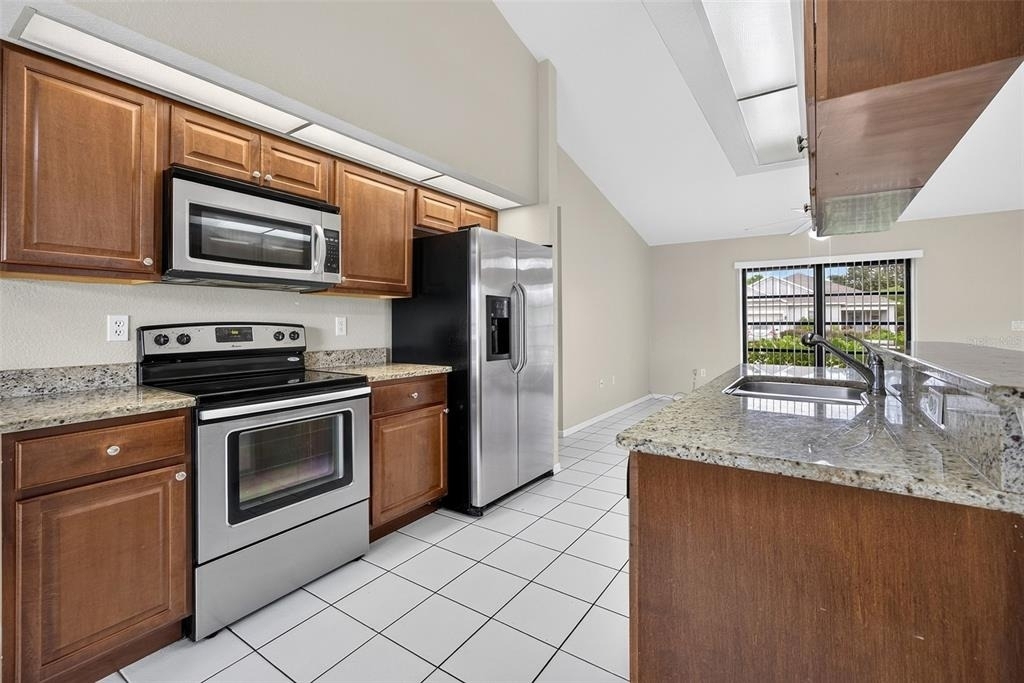 23245 Lehigh Avenue - Photo 9