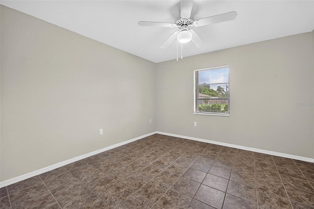 23245 Lehigh Avenue - Photo 17