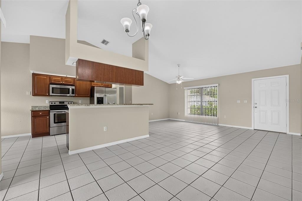 23245 Lehigh Avenue - Photo 7
