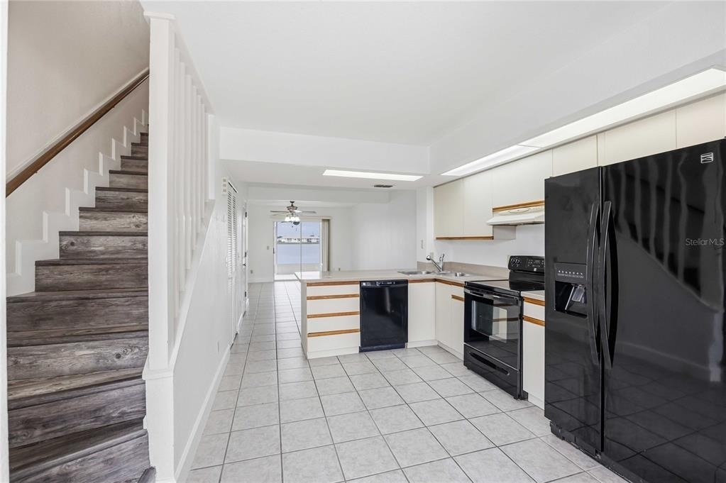 26310 Rampart Boulevard - Photo 2