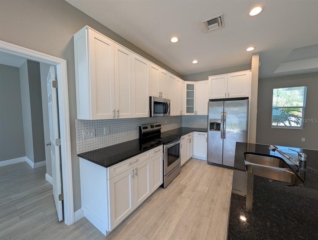 1643 Jeannin Drive - Photo 6