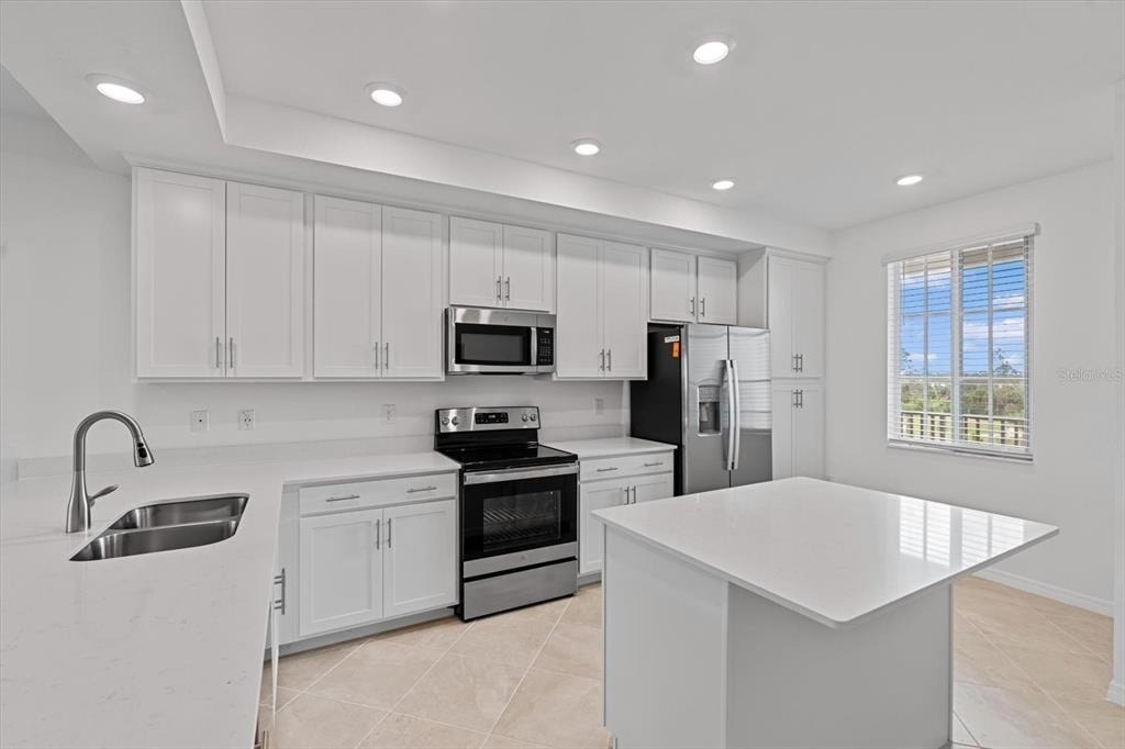 12180 Wellen Golf Street - Photo 5