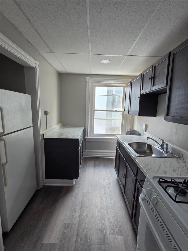927 Jackson Street - Photo 2