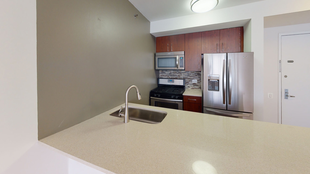 120 W. 21st - Photo 2