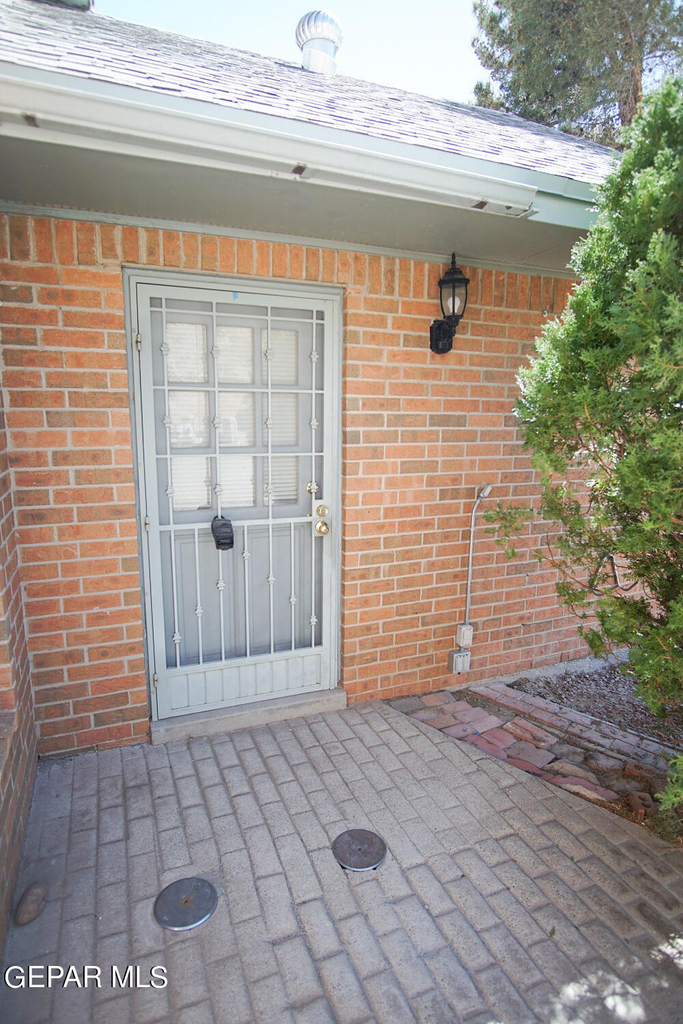 1808 Gurss Place - Photo 1