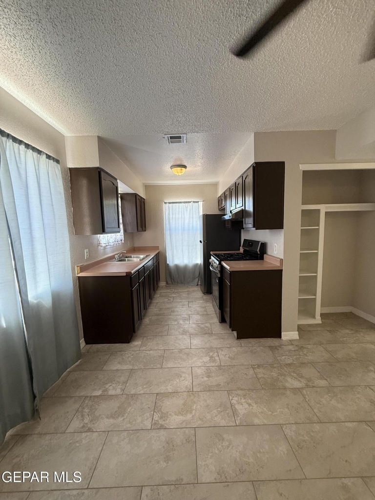 955 Versailles Drive - Photo 13