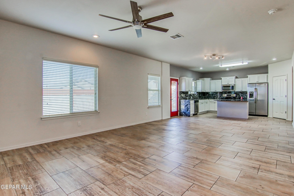 7545 Wolf Creek Drive - Photo 14