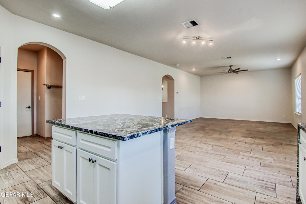 7545 Wolf Creek Drive - Photo 13