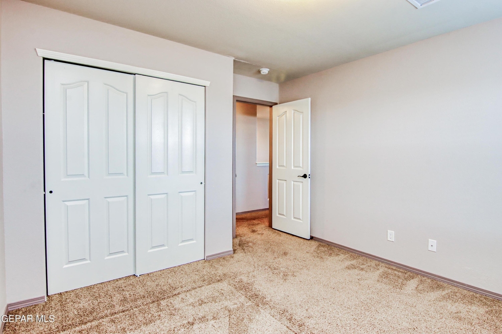 7545 Wolf Creek Drive - Photo 32