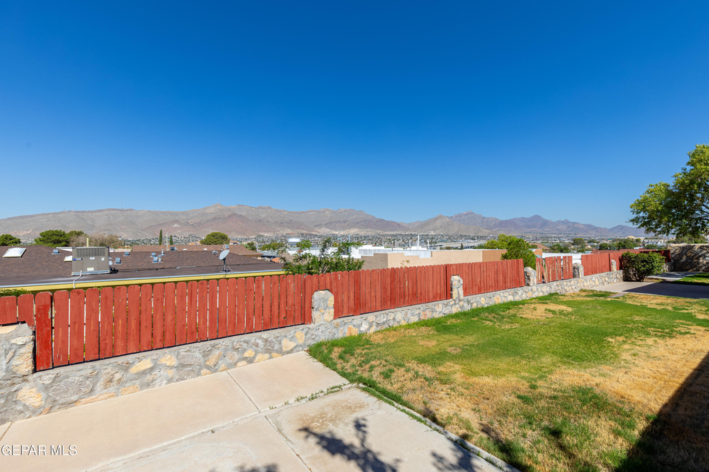 4628 King Arthur Court - Photo 32