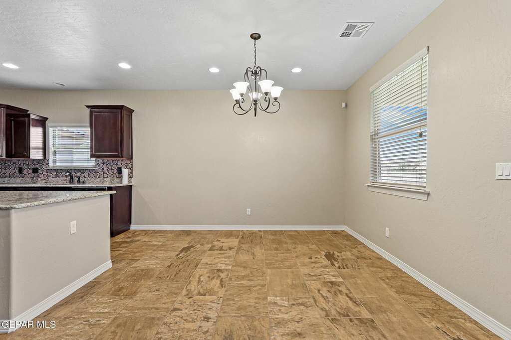 405 Saltford Place - Photo 6