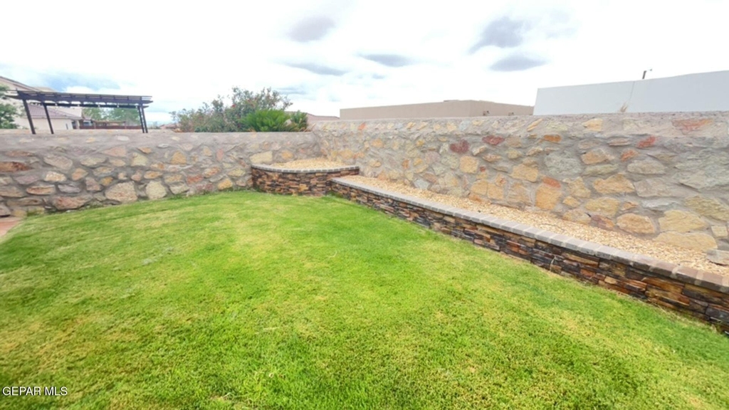 405 Saltford Place - Photo 28