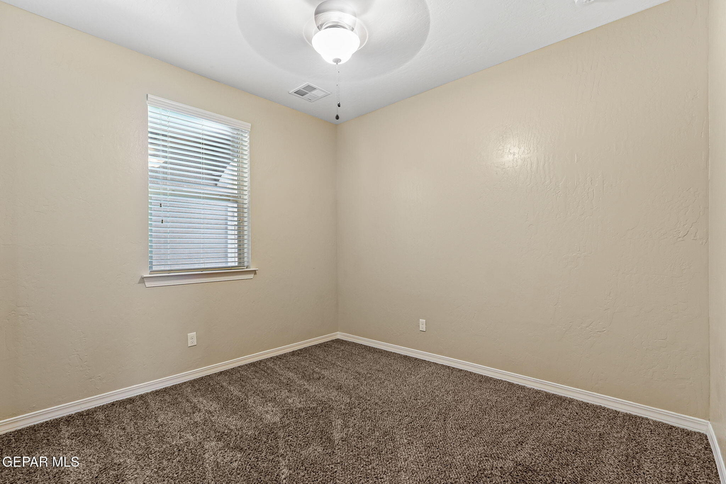 405 Saltford Place - Photo 11