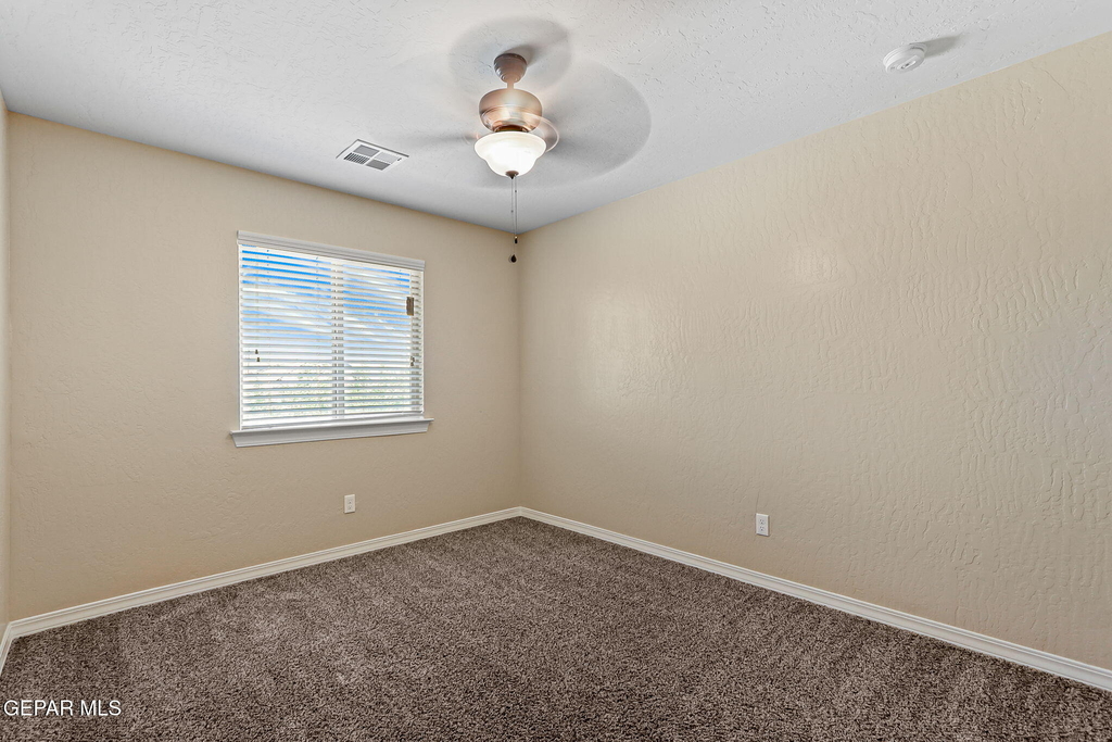 405 Saltford Place - Photo 18