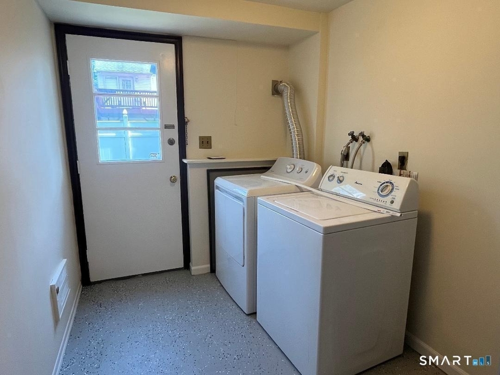 74 Coolidge Avenue - Photo 22