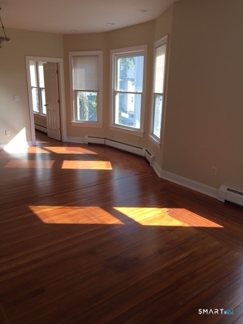 46 Oakland Street - Photo 1