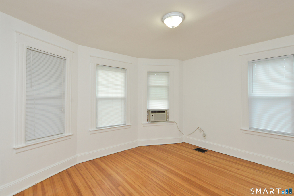 390 Clinton Street - Photo 19