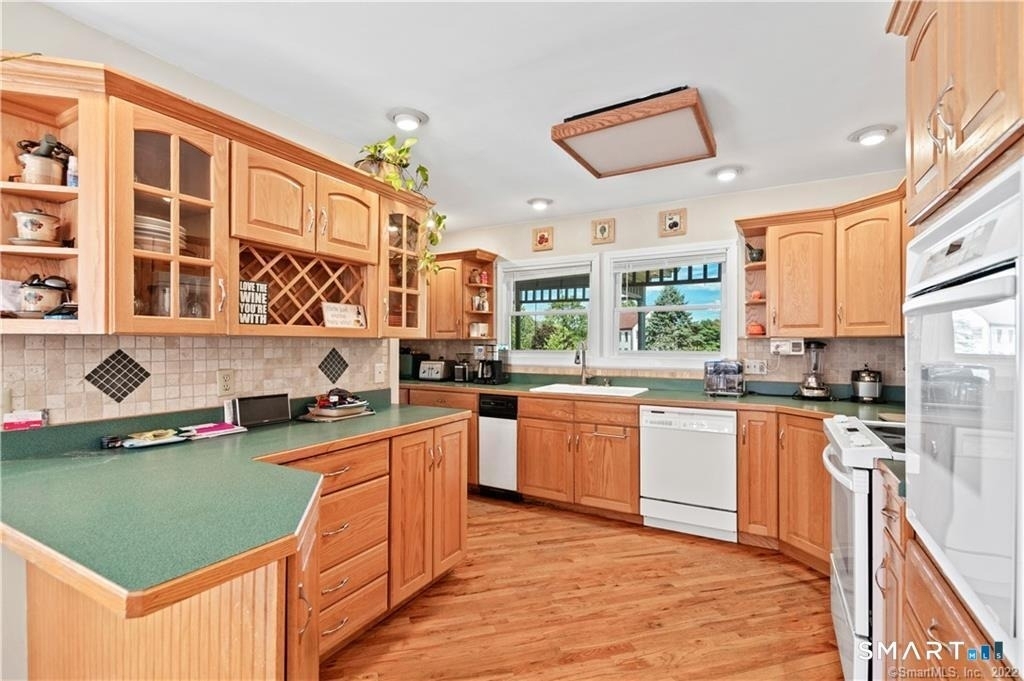 8 Genesee Lane - Photo 4