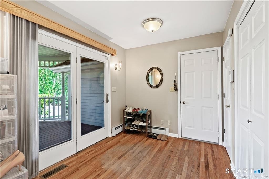 8 Genesee Lane - Photo 10