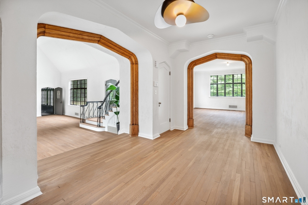 5 Sherwood Avenue - Photo 1